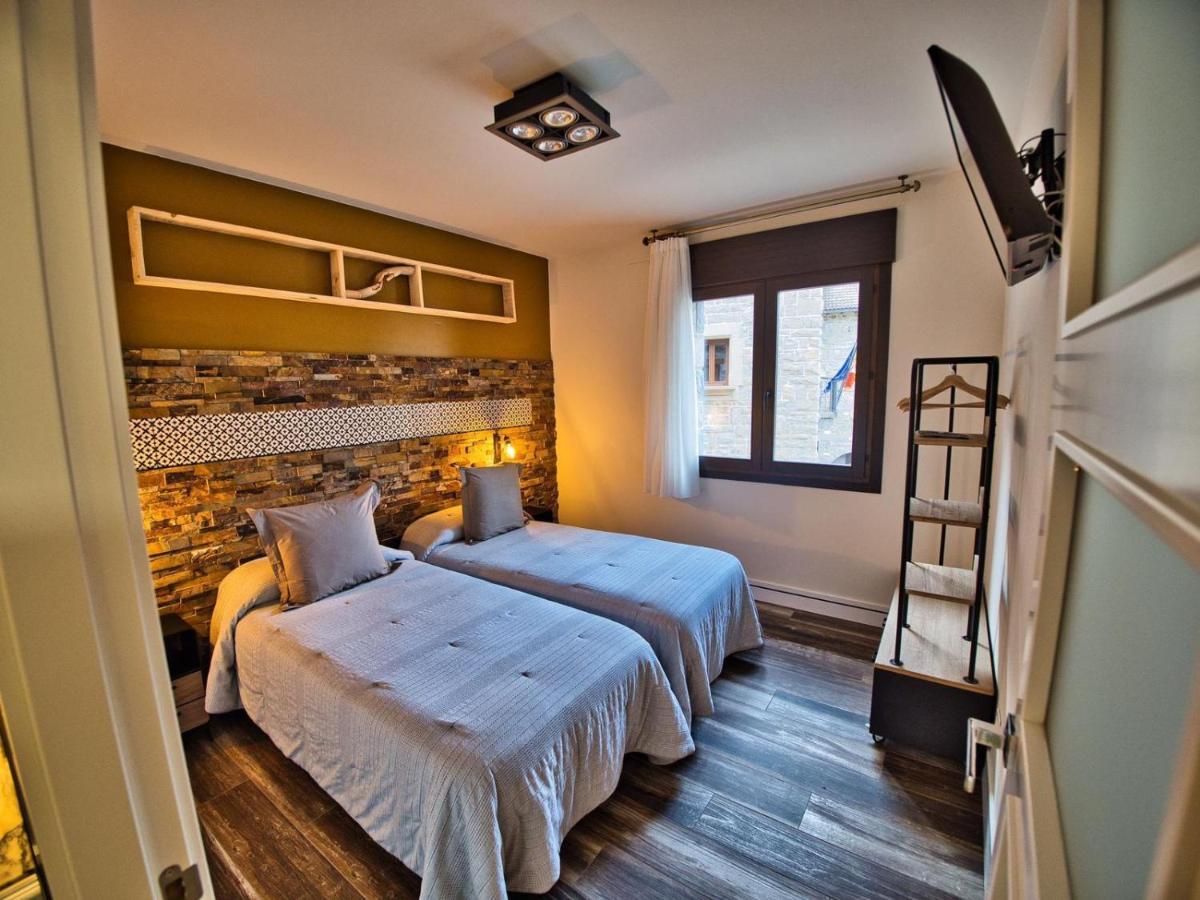 Apartamentos Valle De Ordesa-טורלה מראה חיצוני תמונה
